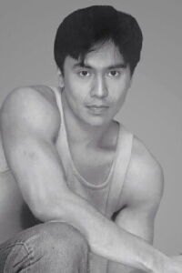 Lee Robin Salazar