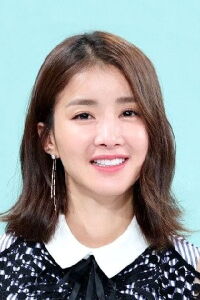 Lee Si-young