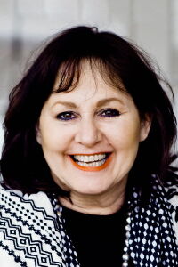 Leslee Udwin