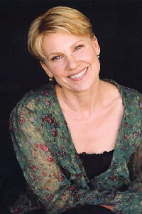 Lindsay Crouse