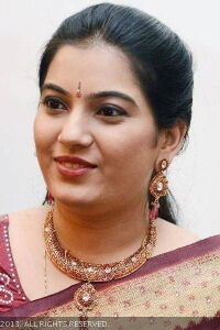 Mahanadhi Shobana