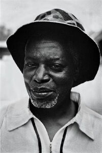 Mwezé Ngangura