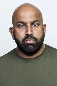 Naveed Khan