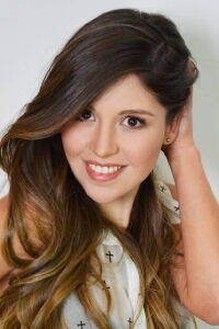 Nicole Vale