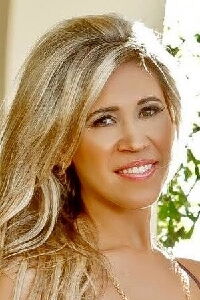 Nikki Wright