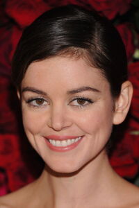 Nora Zehetner