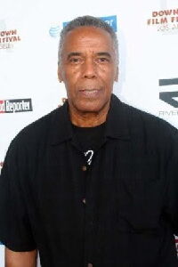 Robert Hooks