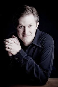 Robin Tyson