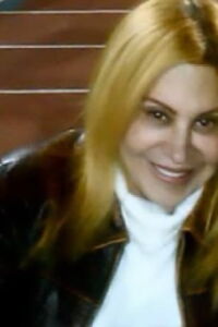 Sandy Holt