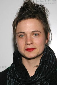 Savannah Knoop
