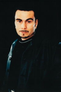 Shaky González