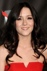 Shannon Woodward