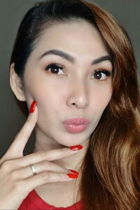 Shela Nadine