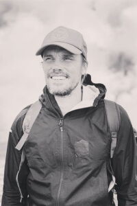 Tom Hangarter
