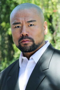 Woon Young Park