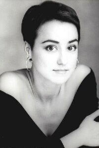 Yvonne Suhor