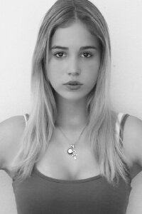Alba Baptista