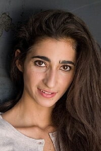 Alba Flores