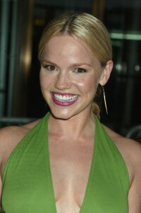 Alexa Havins