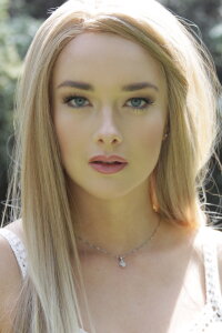 Alexandra MacDonald