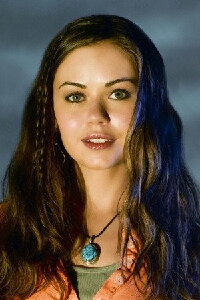 Alexis Dziena
