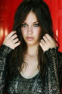 Alexis Knapp
