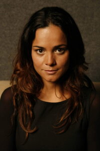 Alice Braga