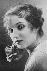 Alice Joyce