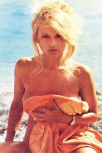 Aliki Vougiouklaki