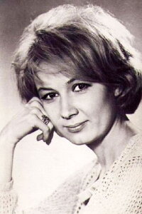 Alla Demidova