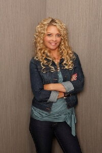 Amanda Detmer
