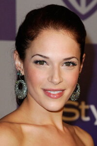 Amanda Righetti