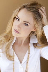 Amanda Schull