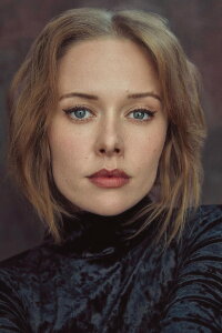Amelia Eve