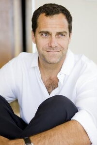Andy Buckley
