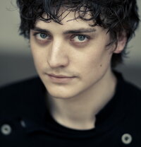 Aneurin Barnard