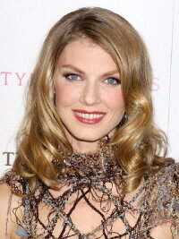 Angela Lindvall