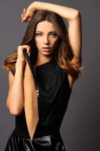 Angela Sarafyan