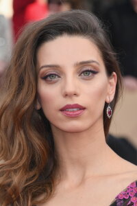 Angela Sarafyan