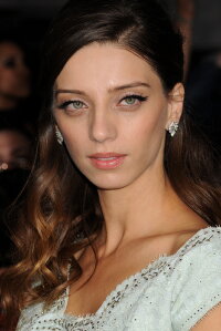 Angela Sarafyan