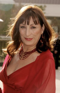 Anjelica Huston