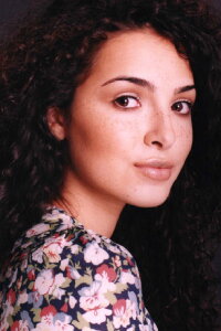 Anna Shaffer