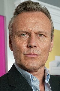 Anthony Stewart Head