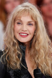 Arielle Dombasle
