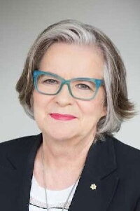 Arlette Cousture
