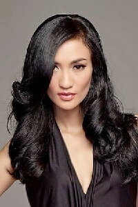 Atiqah Hasiholan