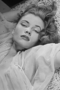 Ava Norring