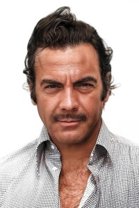 Ayhan Işık