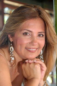 Bahar Öztan