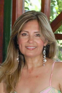 Bahar Öztan